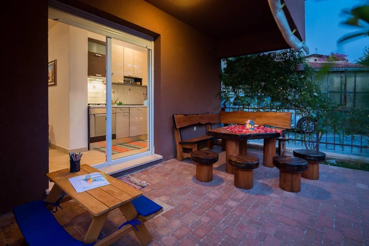 Apartment Azzura Trogir