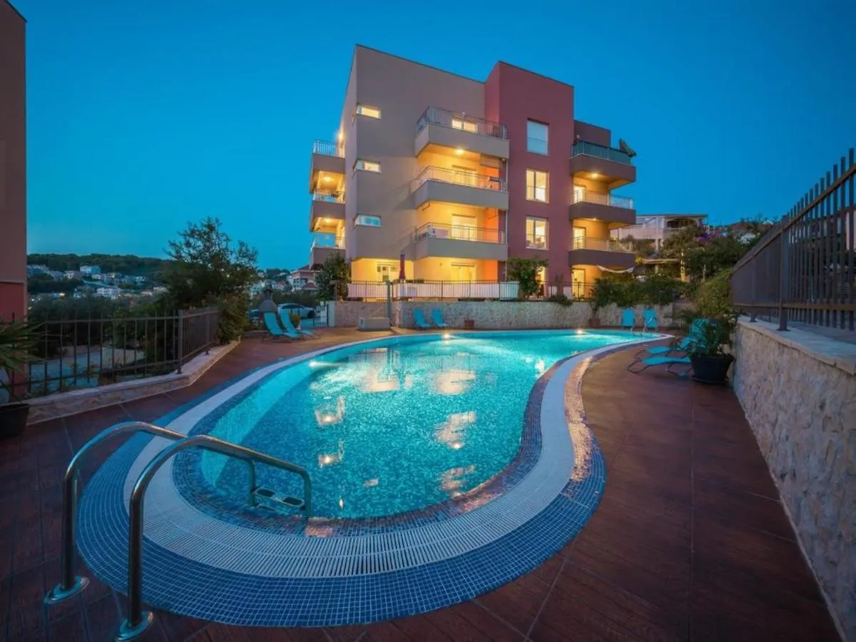 Apartment Azzura Trogir