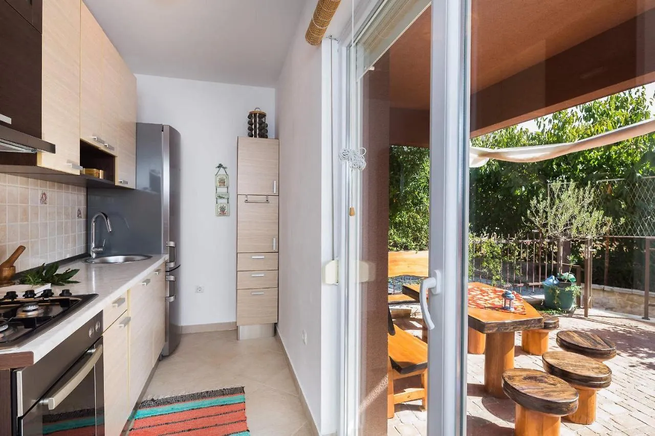 Apartment Azzura Trogir