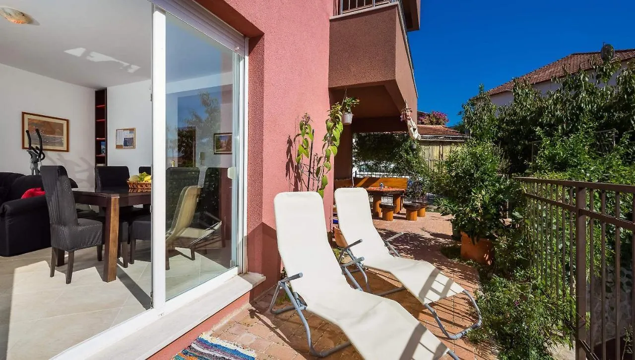 Apartment Azzura Trogir